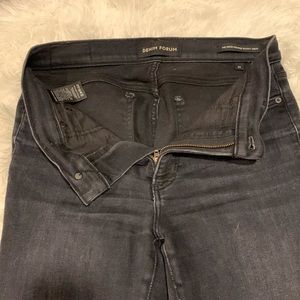 Denim forum, the Nico mid rise skinny crop